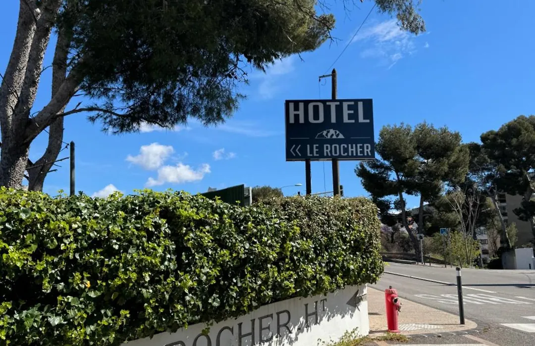 Hotel Du Rocher-1